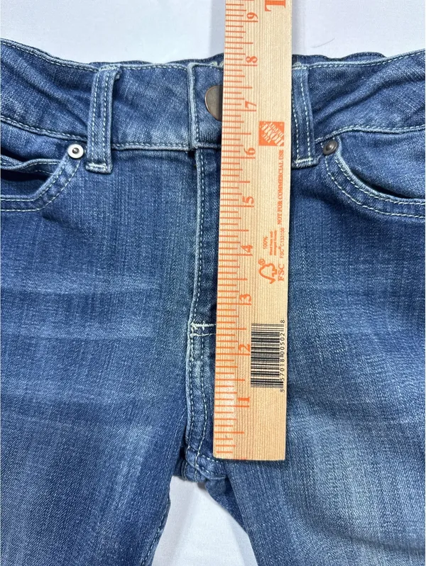 Wrangler Straight Leg Blue Denim Jeans - Classic Comfort & A - Image 4