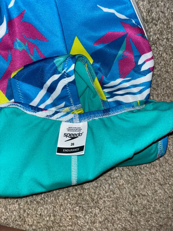 Speedo swimsuit SIZE 26 - Image 3