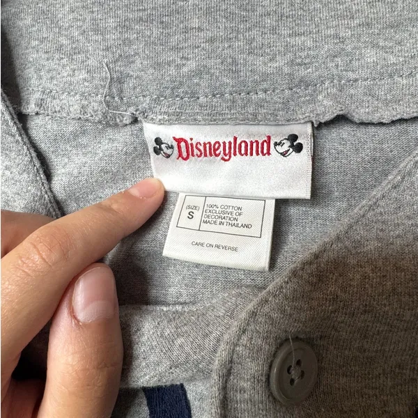 Disney Disneyland 55th Anniversary Mickey Mouse Baseball Jersey Gray Navy Small - Image 9