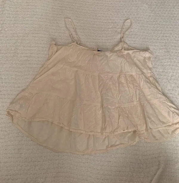 Cream Tank Top Size XL Like New - Image 6