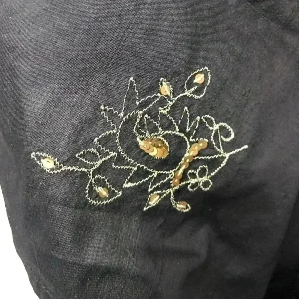 Elegant‎ Black Wrap with gold and cranberry - Image 5