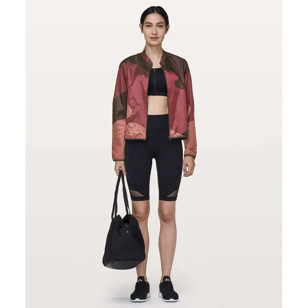 Lululemon Patch Game Jacket Redwood / Black Cherry / So Merlot Size 2 - Image 2