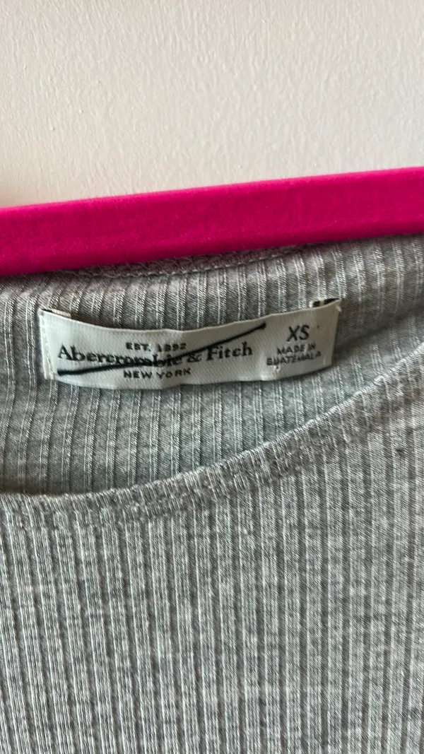 Abercrombie Gray Ribbed Bodysuit - Image 3