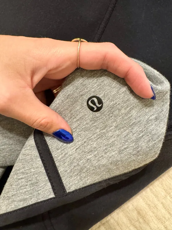 Lululemon - Image 5