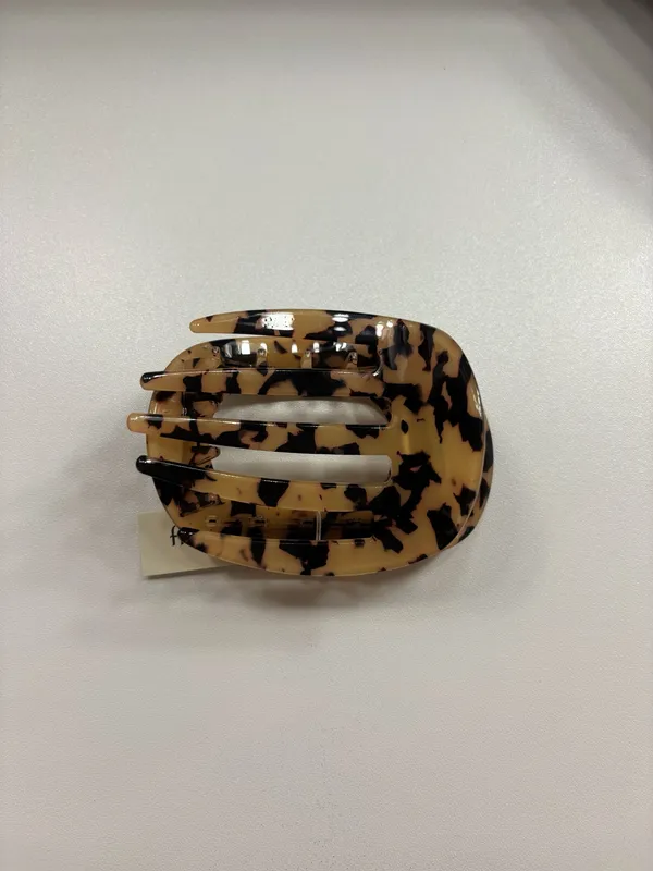 Francesca's Tortoise Hair Clip - Image 2