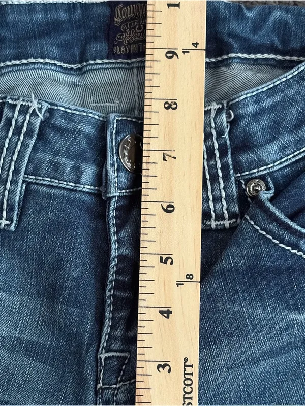 Cowgirl Tuff Co. Cowgirl Up mid rise bootcut flare embellished med wash denim jeans Sz 2 western - Image 13