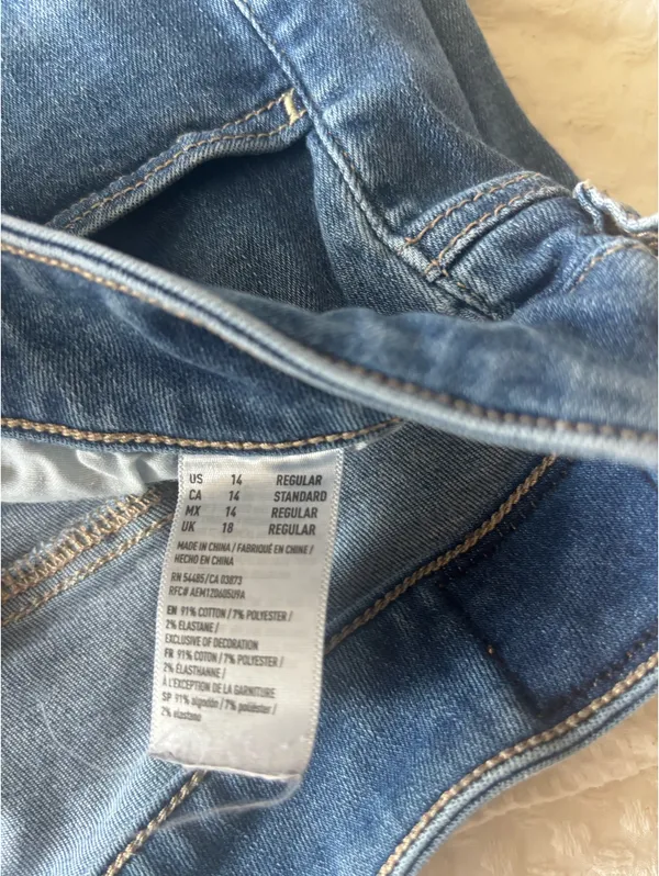 American Eagle Outfitters Jeans Skinny Ripped - Image 2