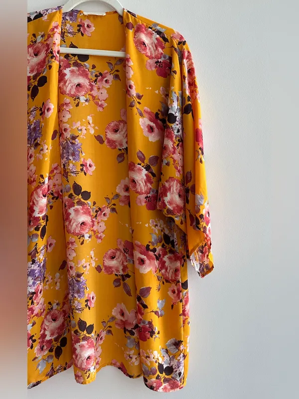 ADORA Golden Yellow Floral Bolero/Kimono Jacket/Cardigan, Size Small - Image 3