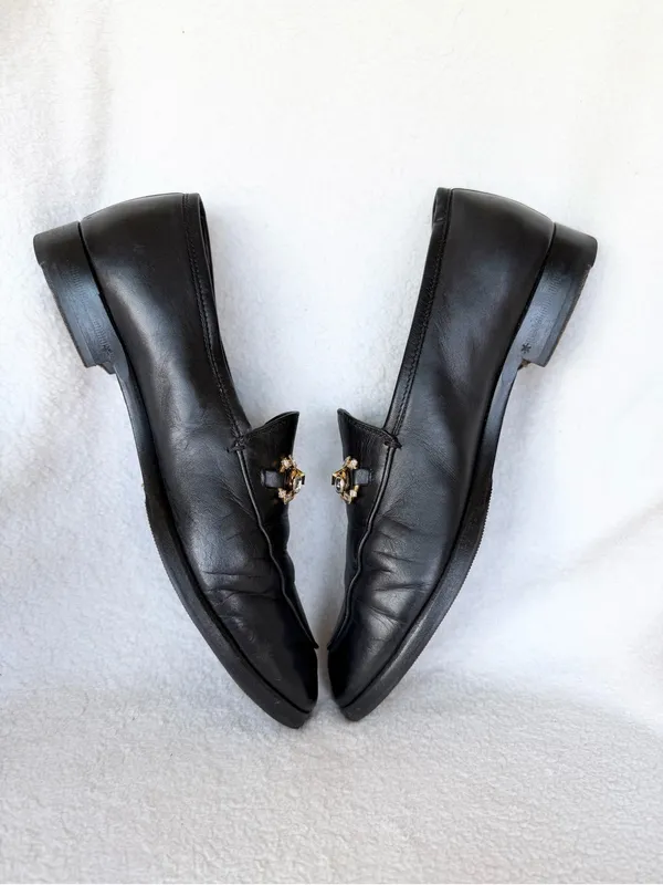 Gucci Black Leather Women's Loafers with Gold Horsebit Size 8.5 - Image 5