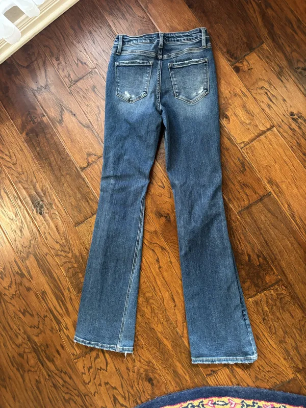 Vervet Jeans Distressed - Image 3