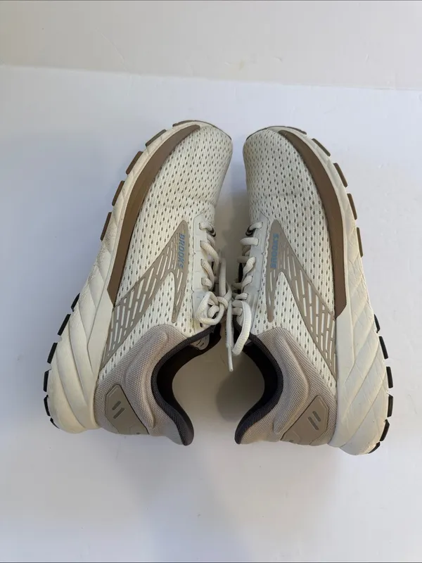 Brooks Women's Running Sneakers in Cream and Brown - Image 6