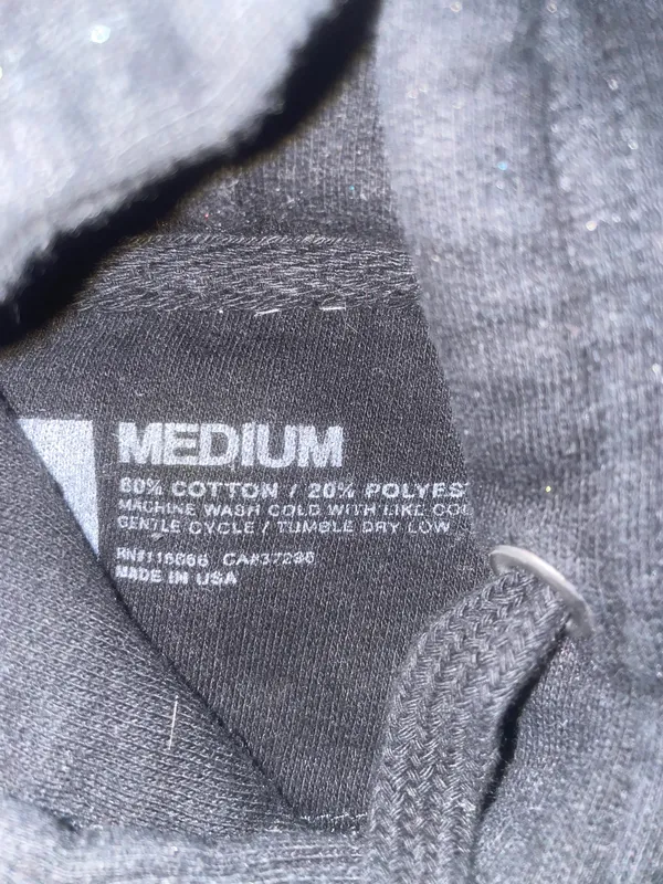 Young & reckless Hoodie - Image 2