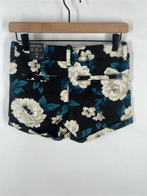 American Eagle AEO Twill Floral Midi Low Rise Shorts Size 4 NWT - Image 8
