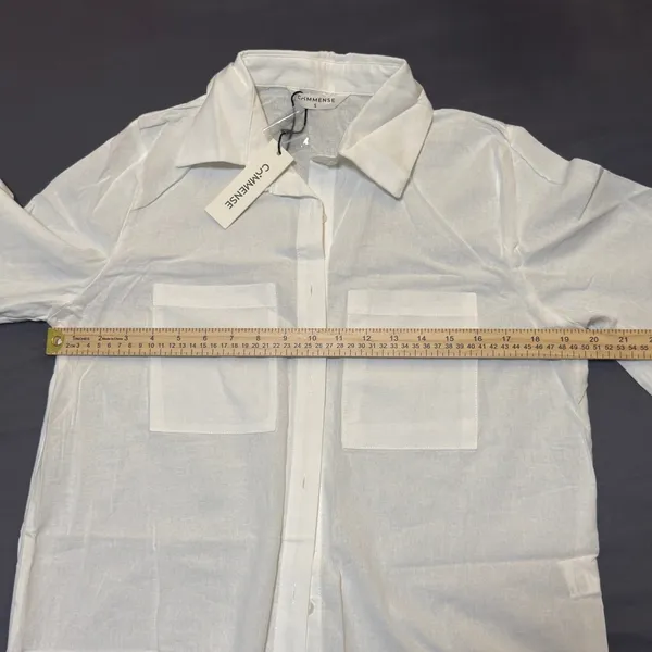 Commense Aegean White Two Piece Double Lined Shorts Set in Size Small - Image 4