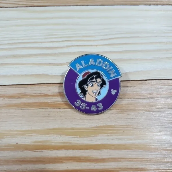 Disney Aladdin Pin Hidden Mickey 2014 Parking Lot Sign Magic Kingdom 35-43 - Image 2