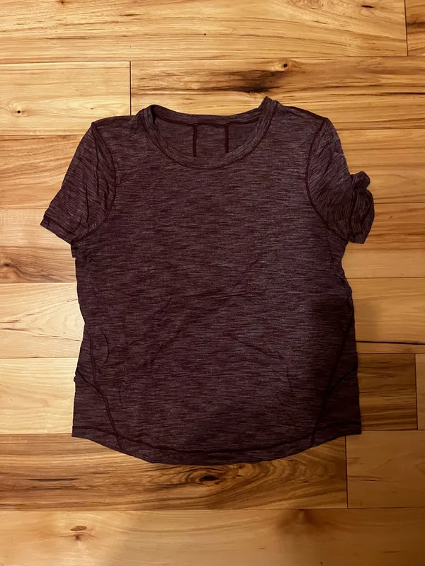 Lululemon Tee Shirt - Image 2