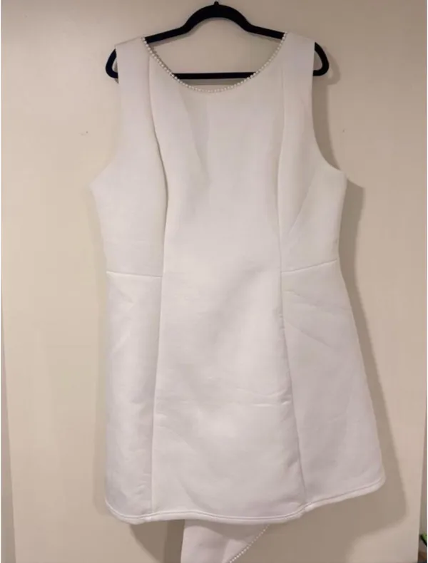 White Bach Dress Size XXL - Image 3