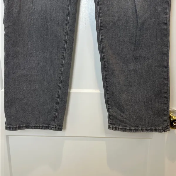 Old Navy Women's Gray Hi rise O.G. Loose jeans size 14 Tall. - Image 6