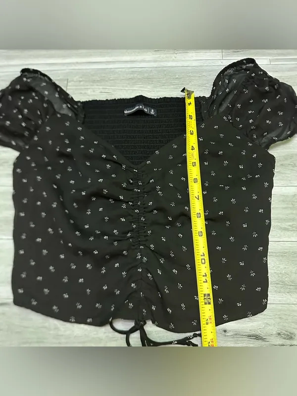 Abercrombie & Fitch Olive Green Ruched Tie-Sleeve Crop Top S - Image 5