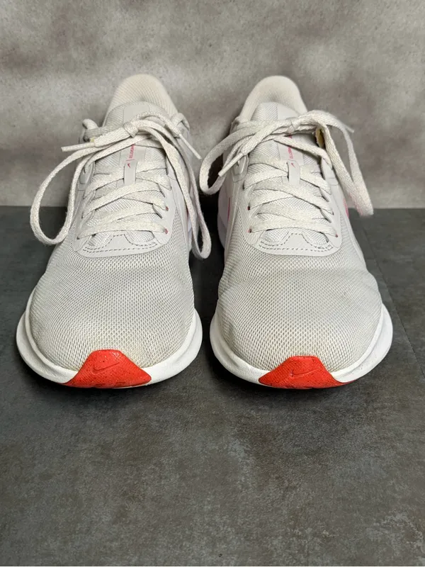 Nike Downshifter 10 Women's Light Grey Sneakers CI9984-002 Size 9 - Image 6