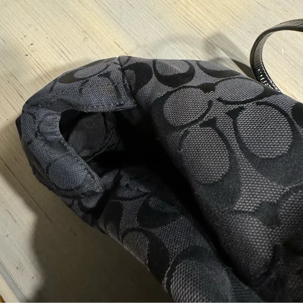 🛍❤️‍🔥 COACH black Signature Monogram Handbag Patent Leather Handle Large Tote - Image 15