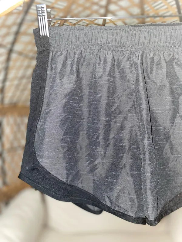 Nike Women`s Dry Heather Tempo Running Shorts Size XS - Image 4