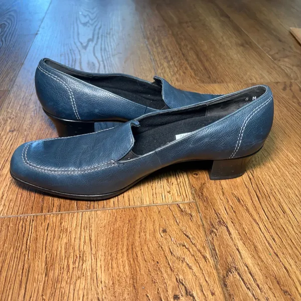 Munro American Womens 8 M Blue Leather Square Toe Loafers Low Block Heel Shoes - Image 7