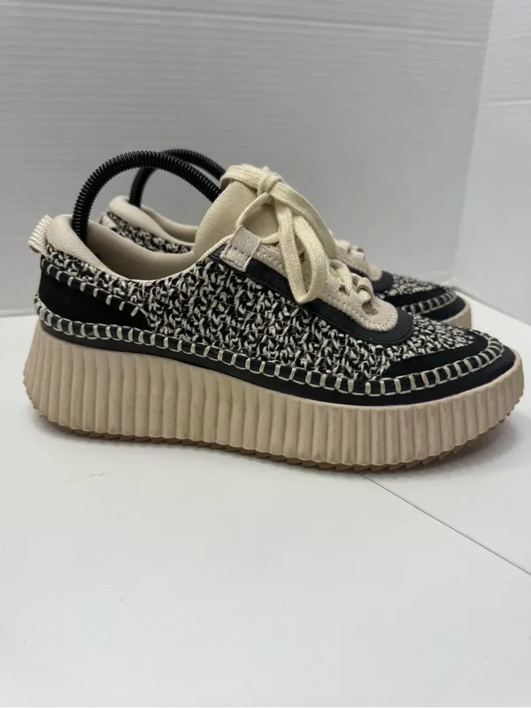 Dolce Vita Dolen Platform Sneakers in Black and White Woven Fabric size 9 - Image 4