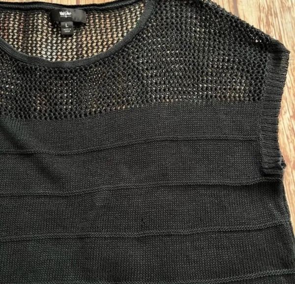 Mossimo Womens Short Sleeve Scoop Neck Crochet Knit Black Top Size Large - Image 8