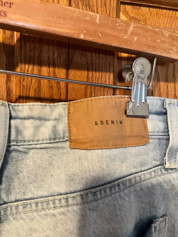 H&M Mom Jeans - Image 3