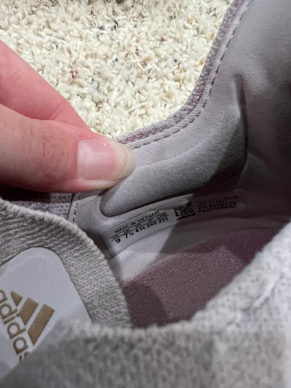 Adidas Pink Ultraboosts - Image 5