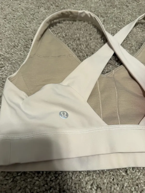 White lululemon sports bra - Image 2