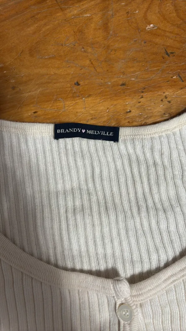 Brandy Melville Long Sleeve White - Image 4