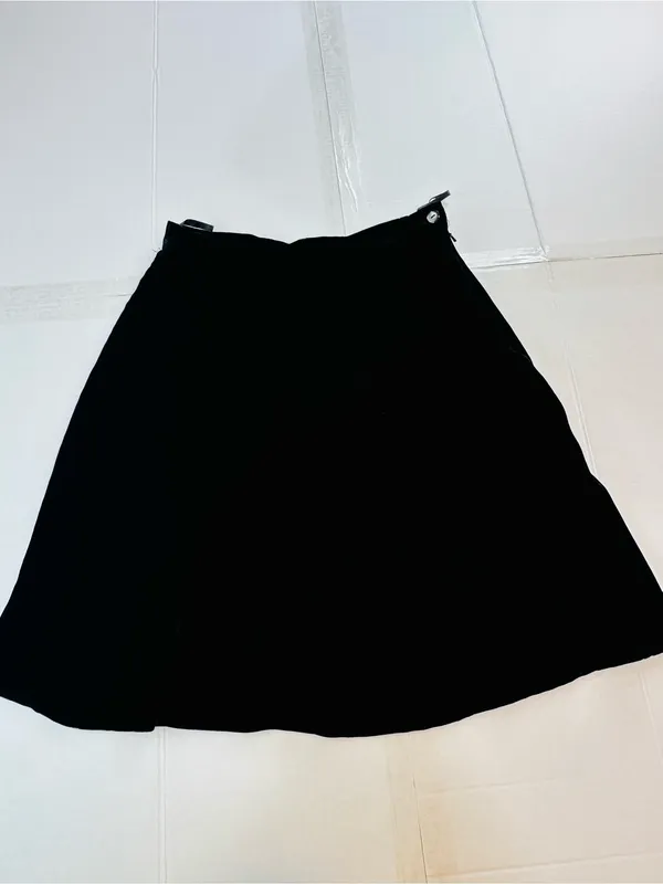 GAP Black Skater Wrap Skirt - Image 3