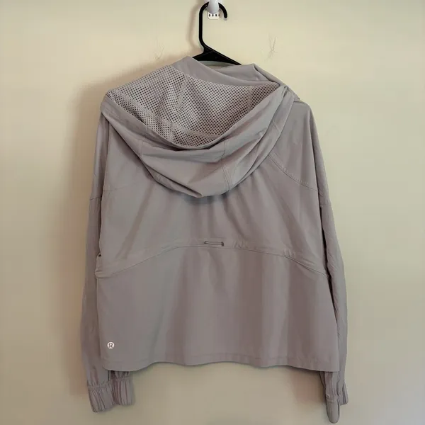 All Day Breeze Lululemon Pullover Hoodie‎ Gray Windbreaker Sz 4 Athletic 1/2 Zip - Image 5