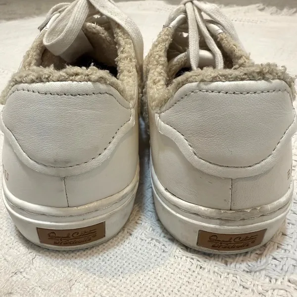 Dr. Scholl's All in Chill 8.5 leather faux shearling trim casual sneaker 3073 - Image 2