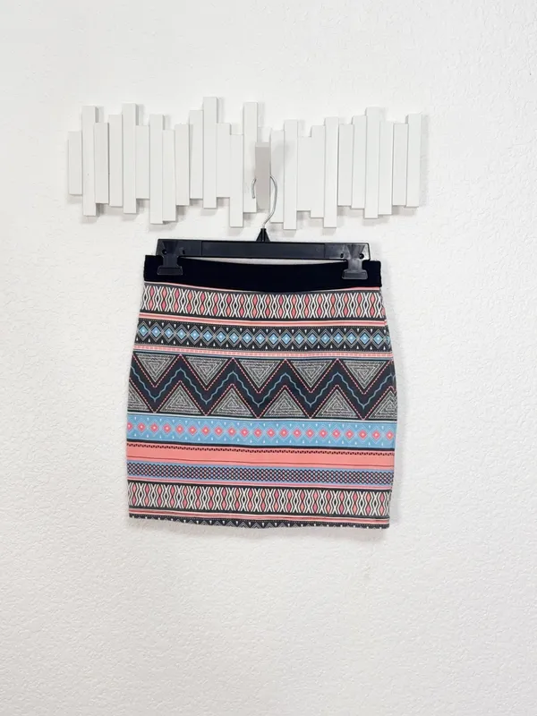 Zara TRF Geometric Aztec Print Woven Mini Skirt - Image 2