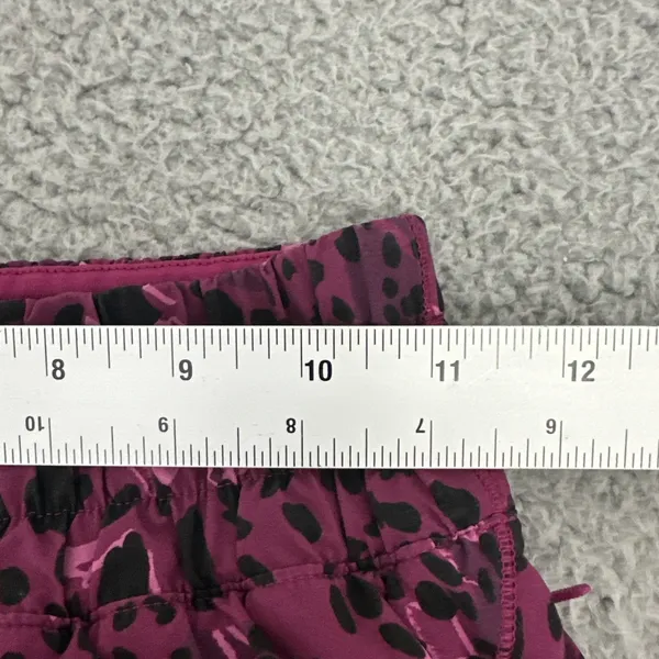 Lululemon Track That Shorts 5" Cheetah‎ Camo Athletic Athleisure Gym Women's 4 - Image 8