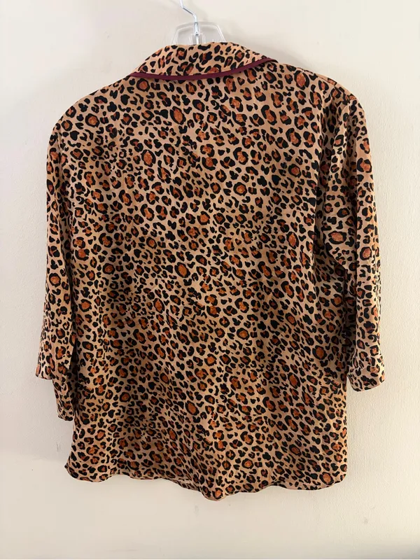 Room Service Leopard Print Pajama Top Small NWT - Image 2