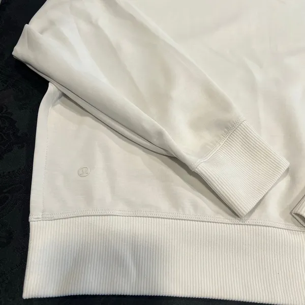Lululemon Softstreme Turtleneck Pullover White Opal 6 women - Image 5