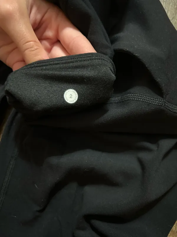 Lululemon Align Joggers - Image 4
