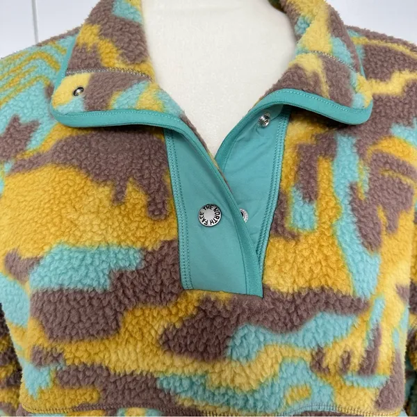 The North Face Fleece 1/4 Snap Pullover - Image 13