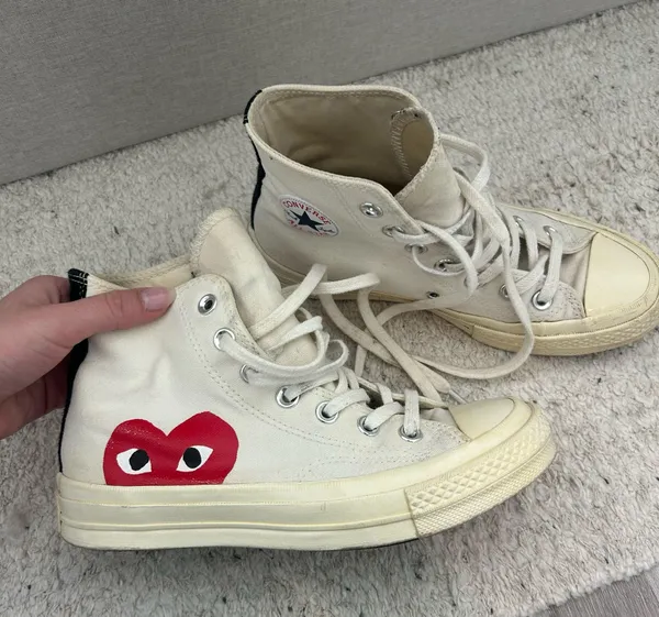 Comme de garçons heart converse collab in size women’s 6 men’s 4 - Image 2