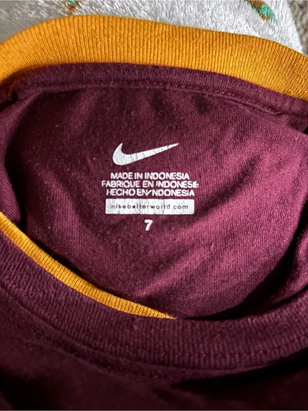 Nike Women's Maroon & Gold Minnesota Layered Short Sleeve Tee - Image 2