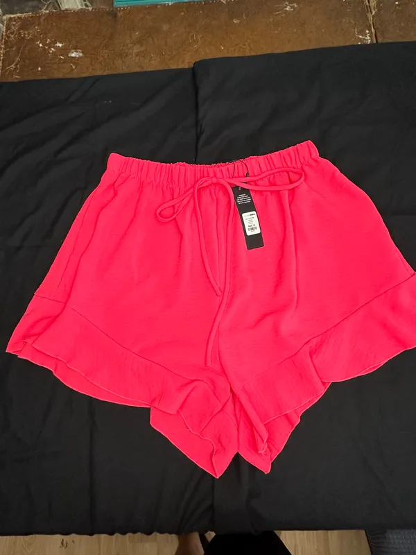 FashioNova Hot Pink Ruffle Shorts - Image 2