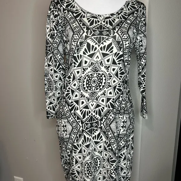 Billabong Long Sleeve Dress - Image 3