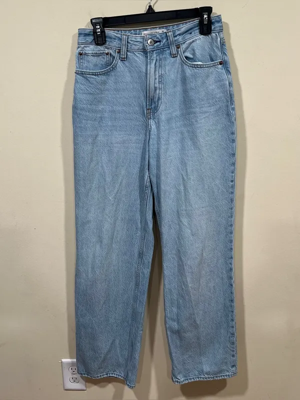 Abercrombie & Fitch The Loose High Rise 2 Regular light denim jeans curve love - Image 3