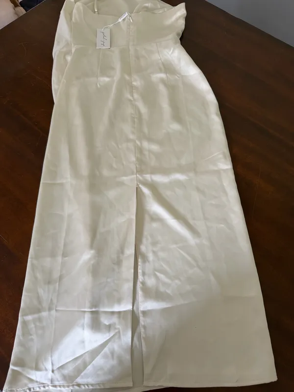 Women’s one shoulder petal and pup white dress nwt - Image 7