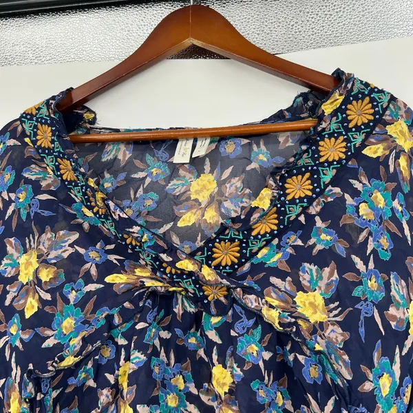 Anthropologie Meadow Rue Strasser Floral Blouse embroidered beaded size medium - Image 6