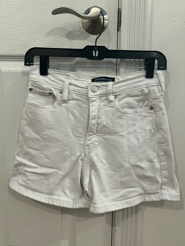 Calvin Klein White High-Rise Denim Shorts - Image 6